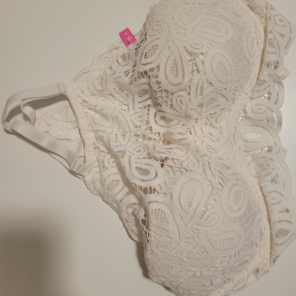 New Victoria's Secret Pink push up Bras  Medium - Picture 6 of 8